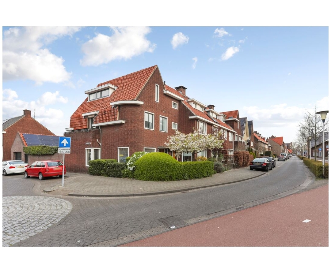 Hoekwoning te huur: Pastoor van Leeuwenstraat 84, Helmond