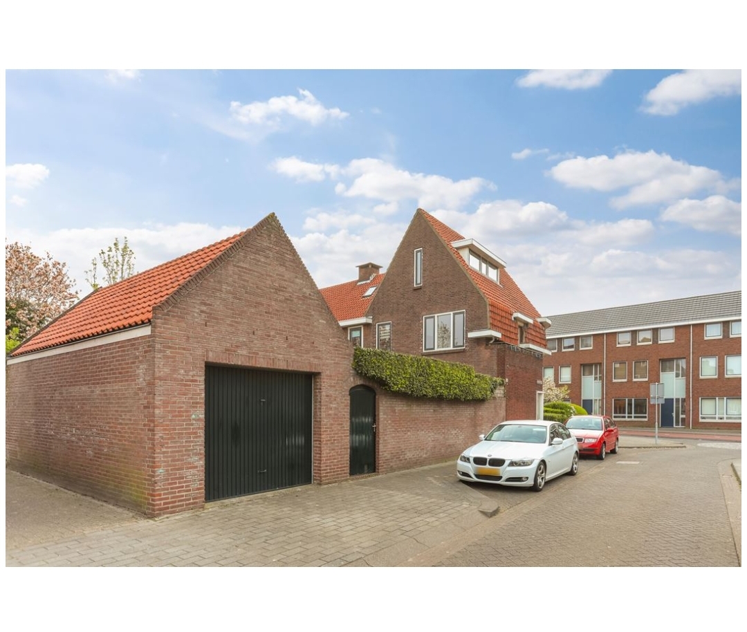 Hoekwoning te huur: Pastoor van Leeuwenstraat 84, Helmond