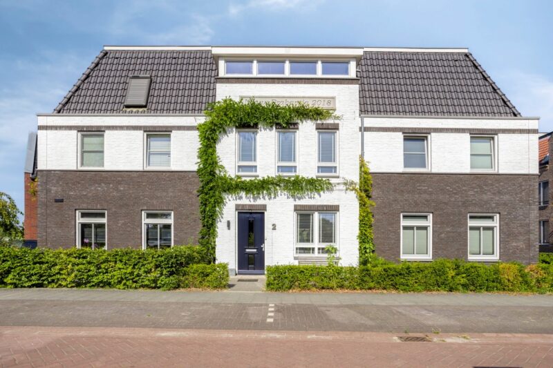 Knipperij, WAALRE